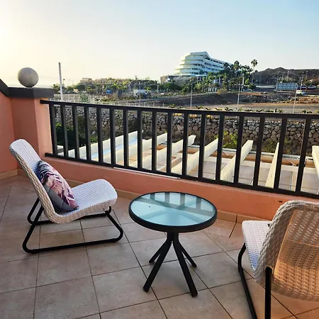 בית נופש Modern Townhouse Ocean Front *